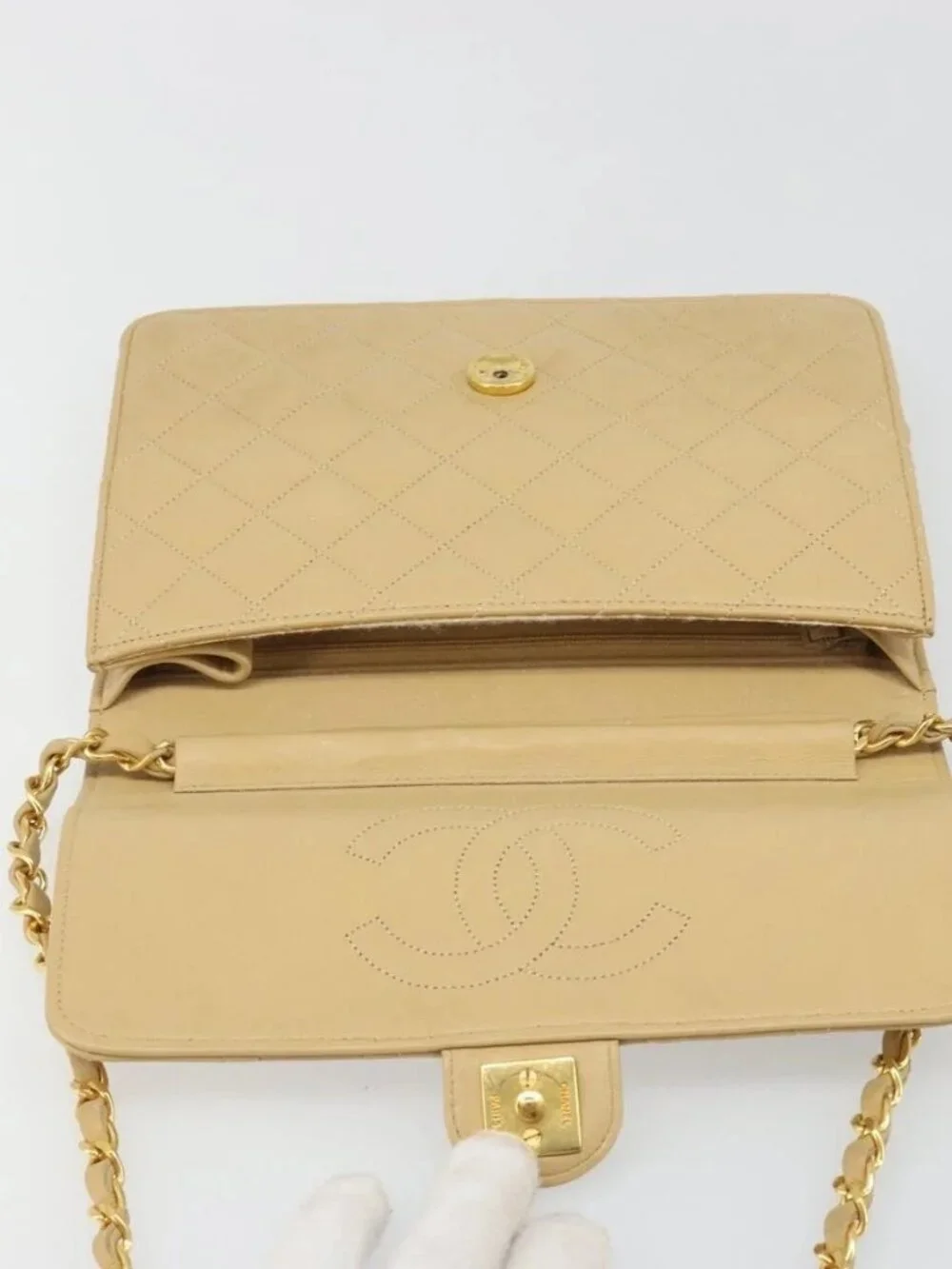 CHANEL Matelasse Chain Shoulder Bag Lamb Skin Beige Gold CC Auth 188721